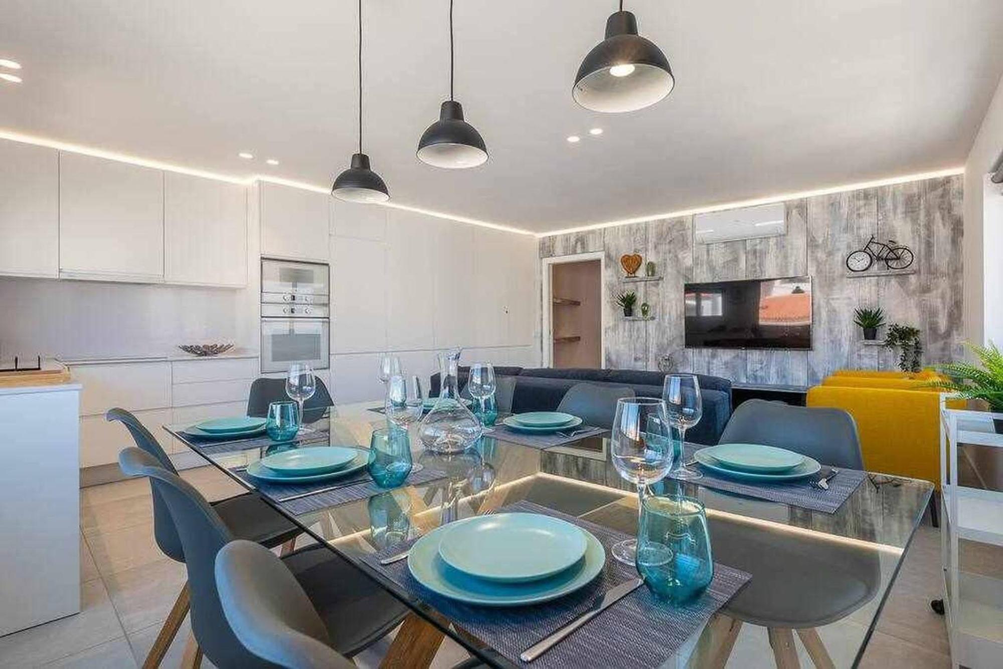 Central Town 2-Bedroom Apartment アルブフェイラ エクステリア 写真