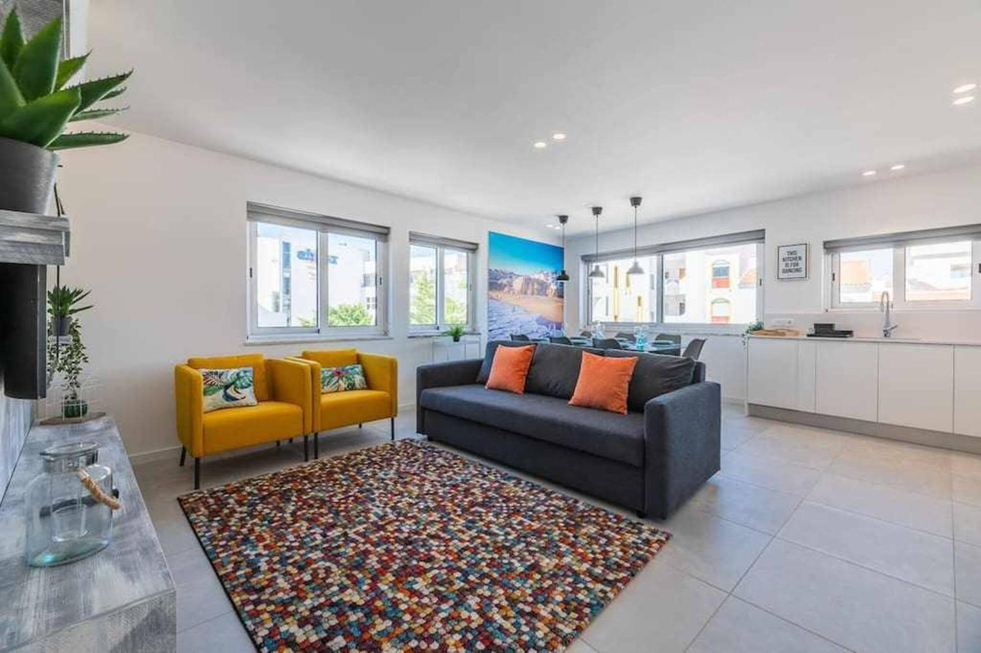 Central Town 2-Bedroom Apartment アルブフェイラ エクステリア 写真